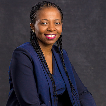 Headshot of Amara Nwuneli